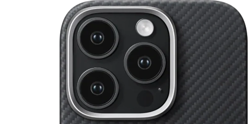 Чехлы для iPhone 16 Pro Max